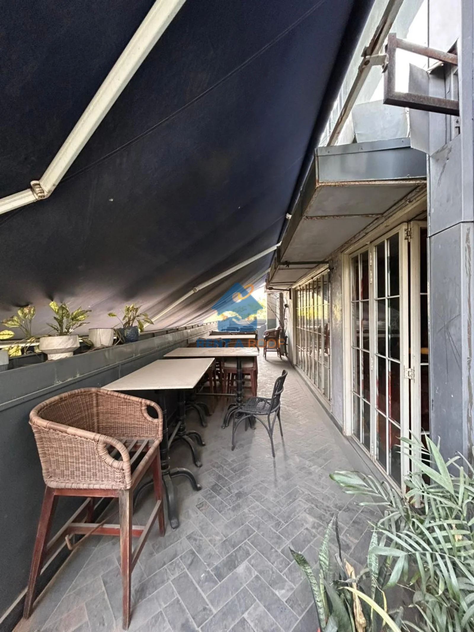 Commercial space on Ground Floor for Rent in Defence Colony