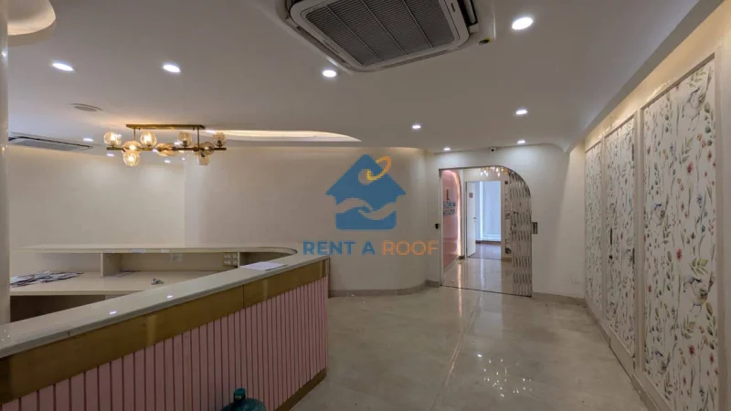 Commercial space on First Floor for Rent in Defence Colony